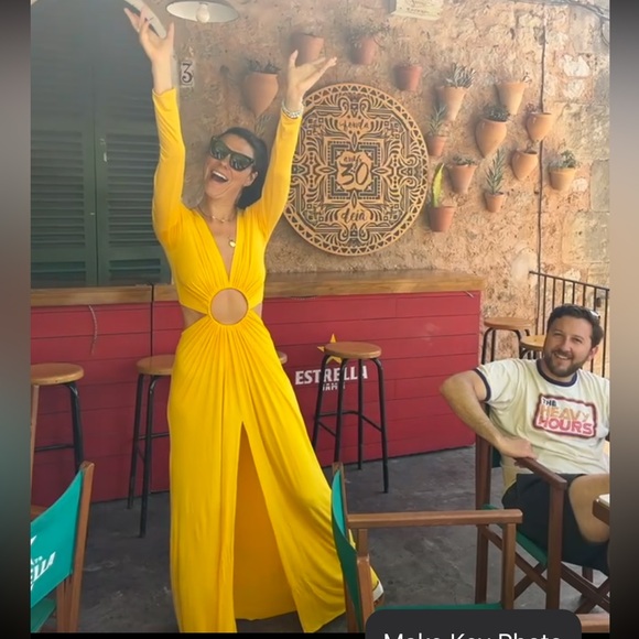 Sid Neigum Cutout Yellow Ring Dress Size Small - Picture 11 of 12